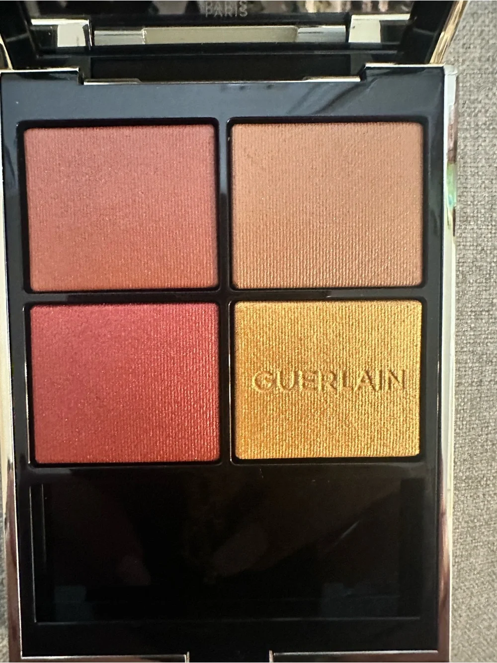 GUERLAIN luxurious ombres